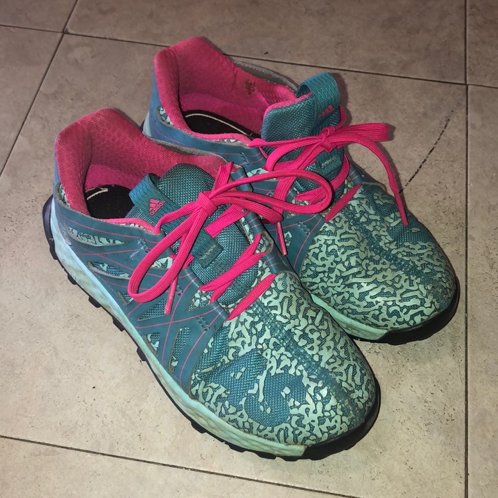 Girls adidas!! EUC
